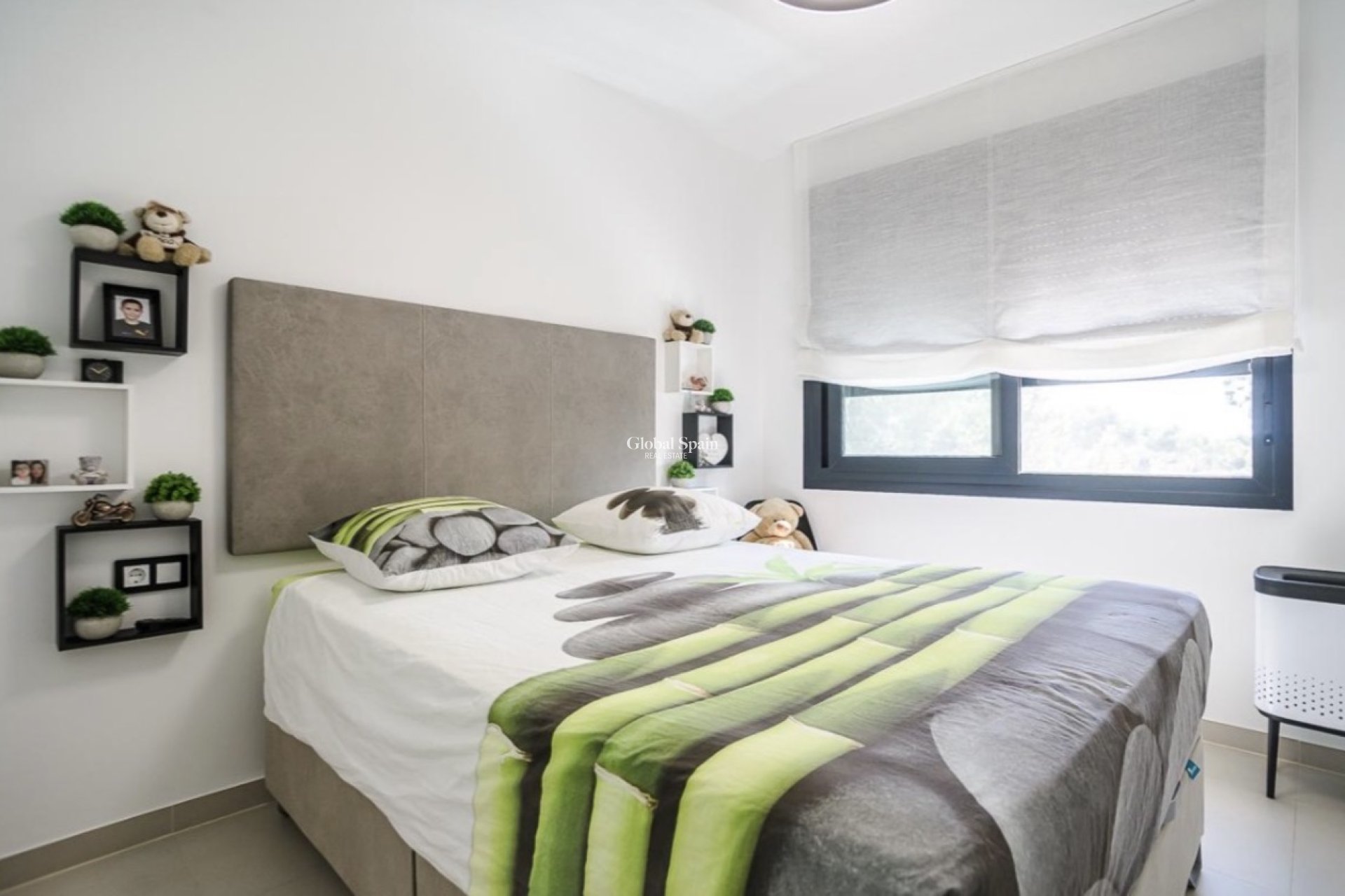 Revente - APPARTEMENT -
PILAR DE LA HORADADA - Costa Blanca