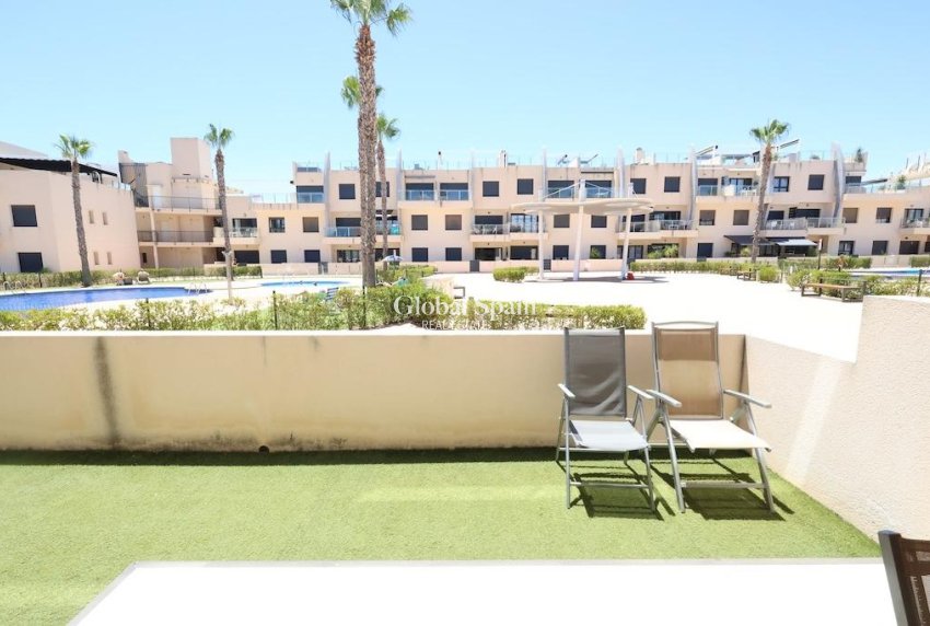 Revente - APPARTEMENT -
PILAR DE LA HORADADA - Costa Blanca