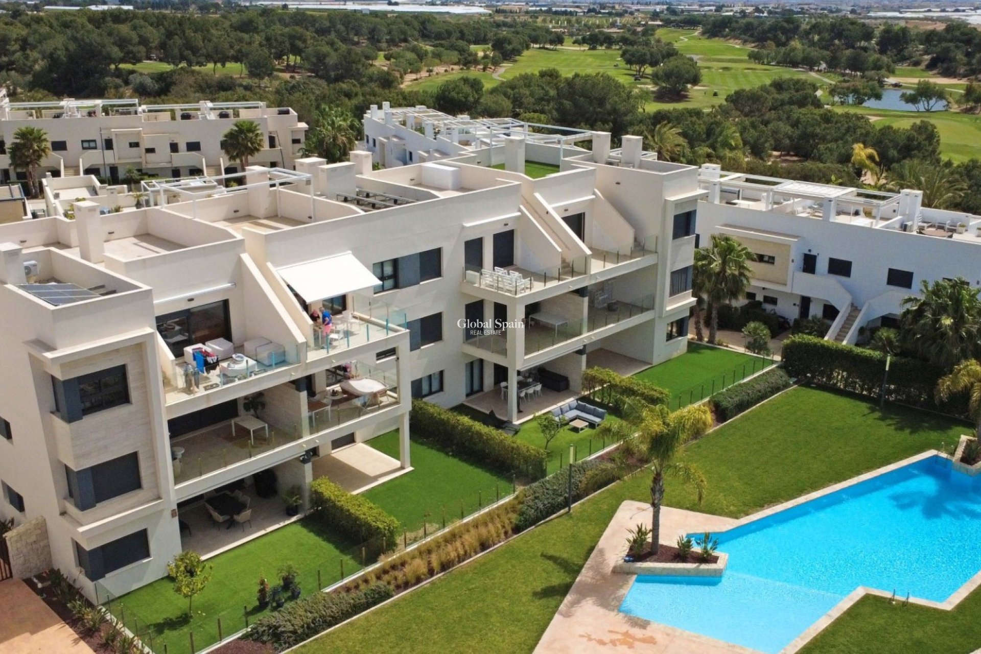 Revente - APPARTEMENT -
PILAR DE LA HORADADA - Costa Blanca