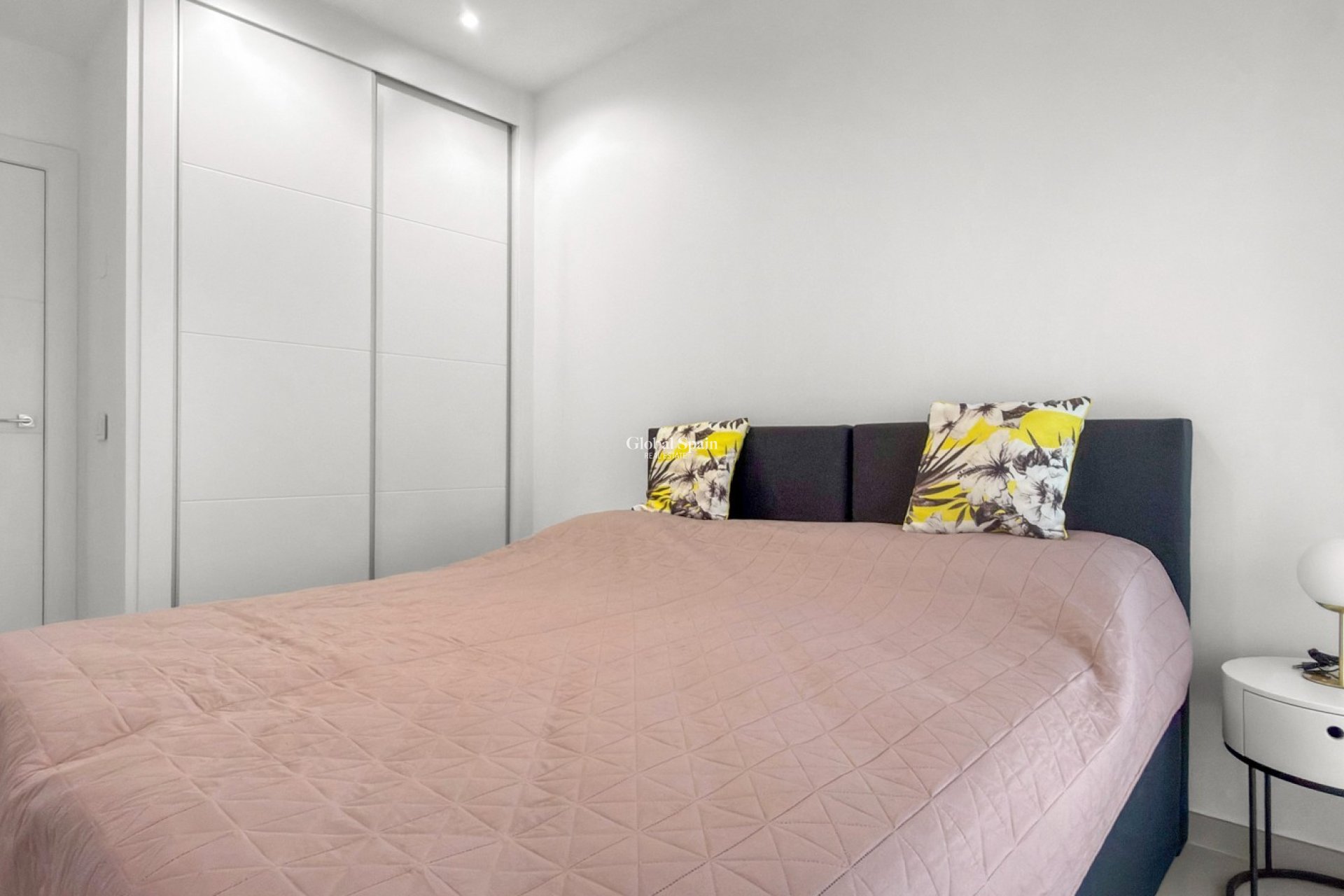 Revente - APPARTEMENT -
PILAR DE LA HORADADA - Costa Blanca