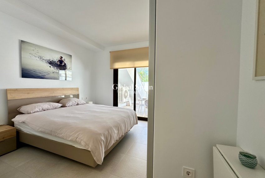 Revente - APPARTEMENT -
PILAR DE LA HORADADA - Costa Blanca