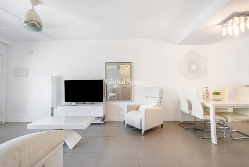 Revente - APPARTEMENT -
PILAR DE LA HORADADA - Costa Blanca