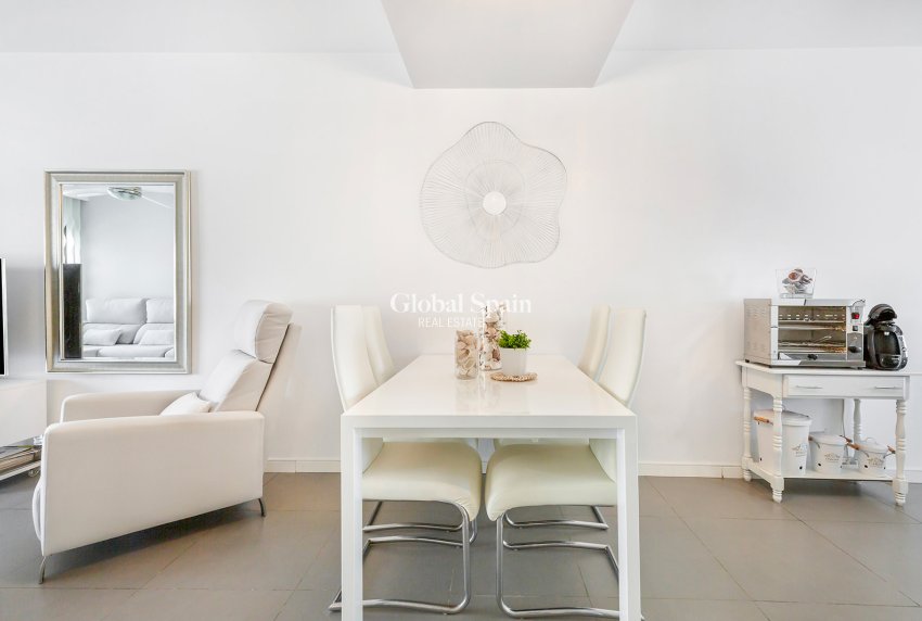 Revente - APPARTEMENT -
PILAR DE LA HORADADA - Costa Blanca