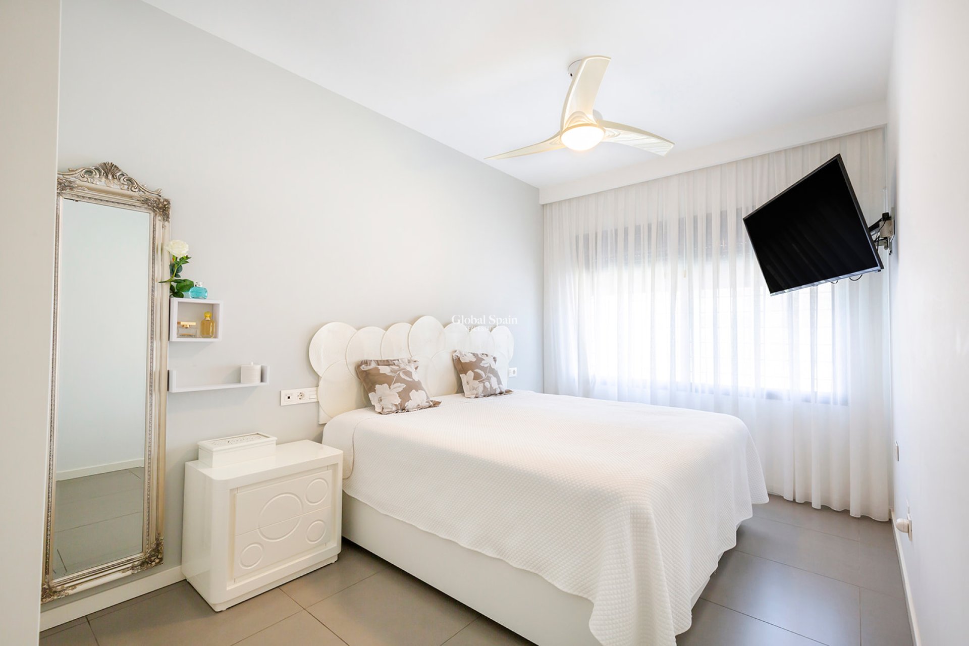 Revente - APPARTEMENT -
PILAR DE LA HORADADA - Costa Blanca