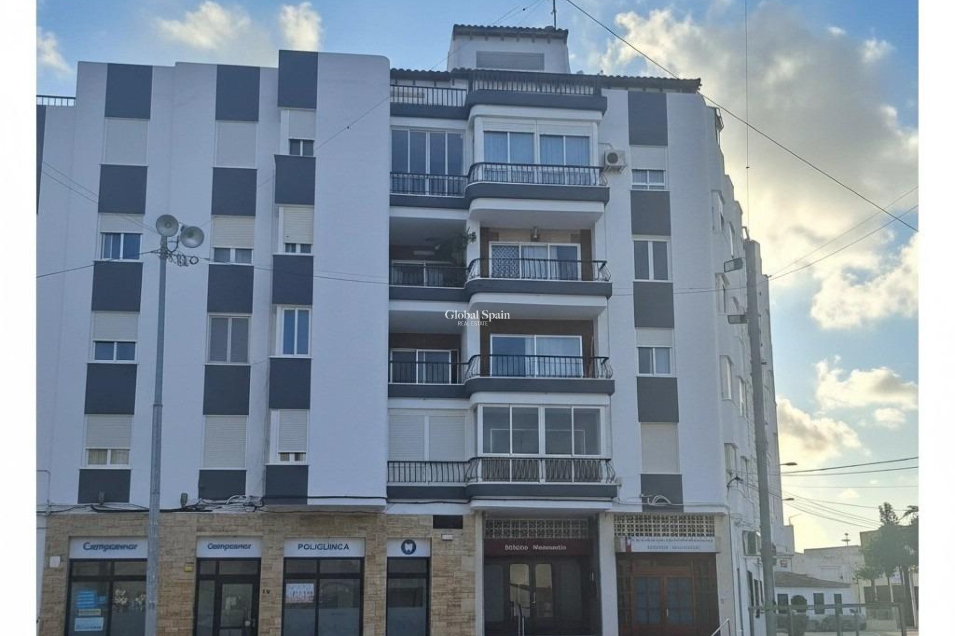 Revente - APPARTEMENT -
PILAR DE LA HORADADA - Costa Blanca