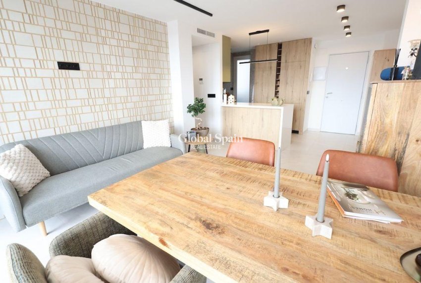Revente - APPARTEMENT -
PILAR DE LA HORADADA - Costa Blanca