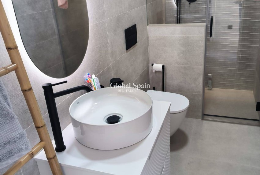 Revente - APPARTEMENT -
PILAR DE LA HORADADA - El Mojón