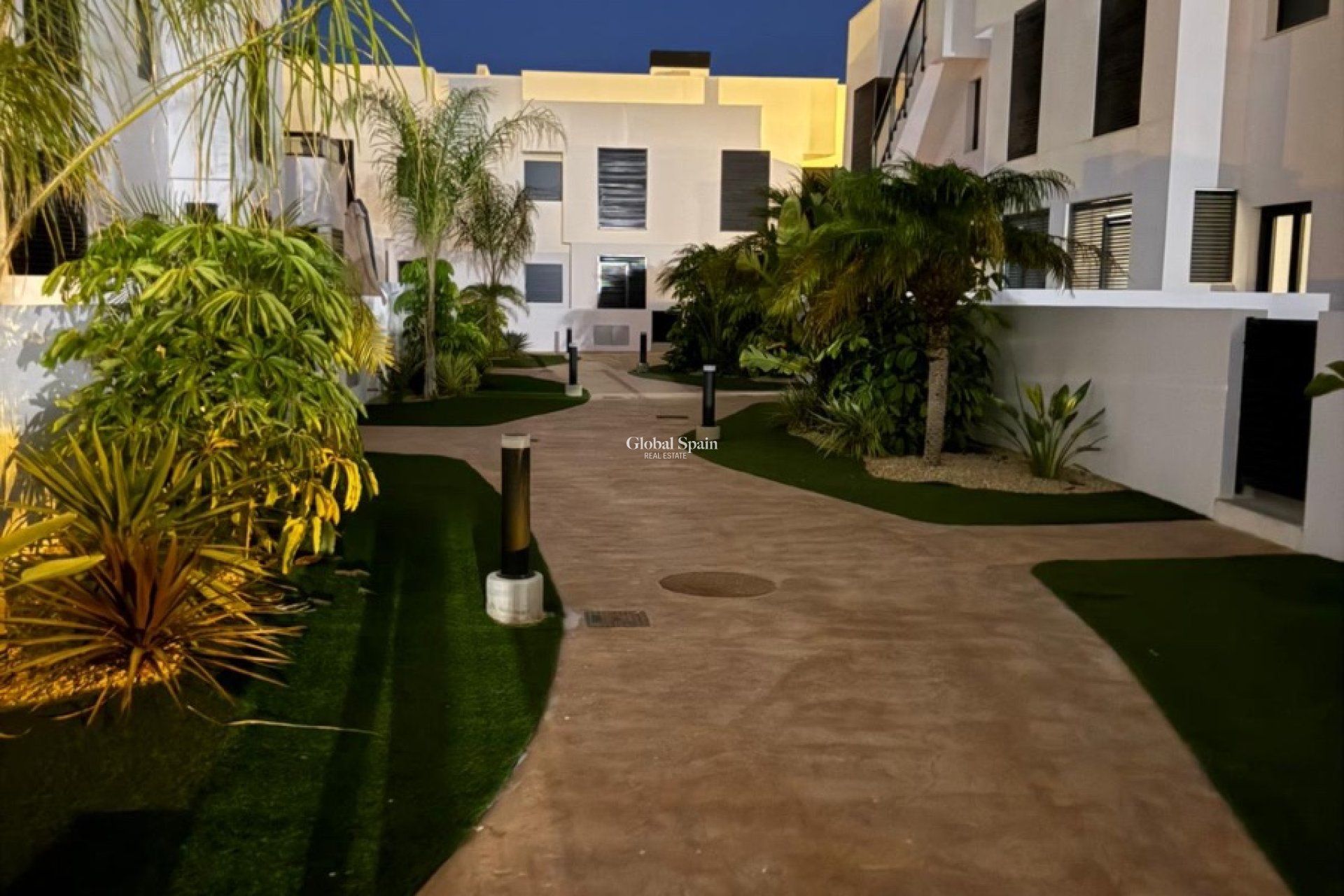 Revente - APPARTEMENT -
PILAR DE LA HORADADA - El Mojón
