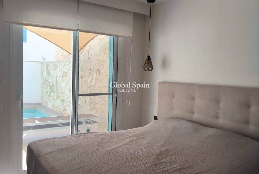 Revente - APPARTEMENT -
PILAR DE LA HORADADA - El Mojón
