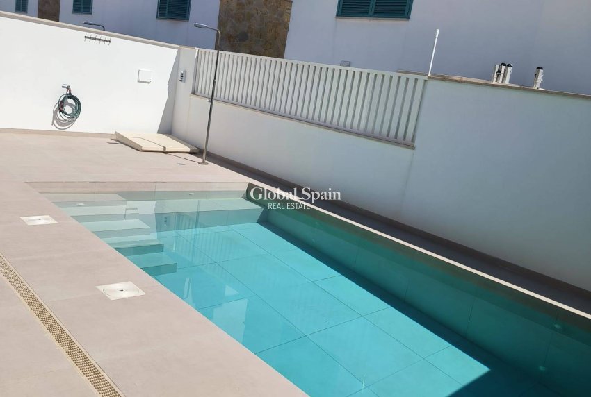 Revente - APPARTEMENT -
PILAR DE LA HORADADA - El Mojón