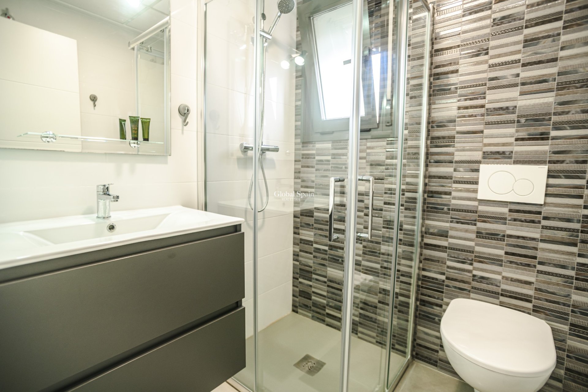 Revente - APPARTEMENT -
PILAR DE LA HORADADA - La Torre de la Horadada