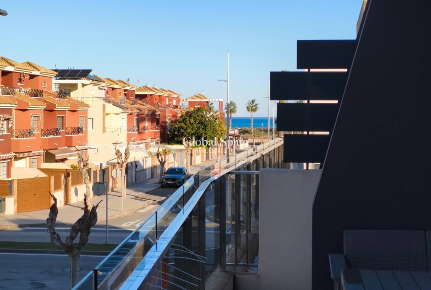 Revente - APPARTEMENT -
PILAR DE LA HORADADA - La Torre de la Horadada