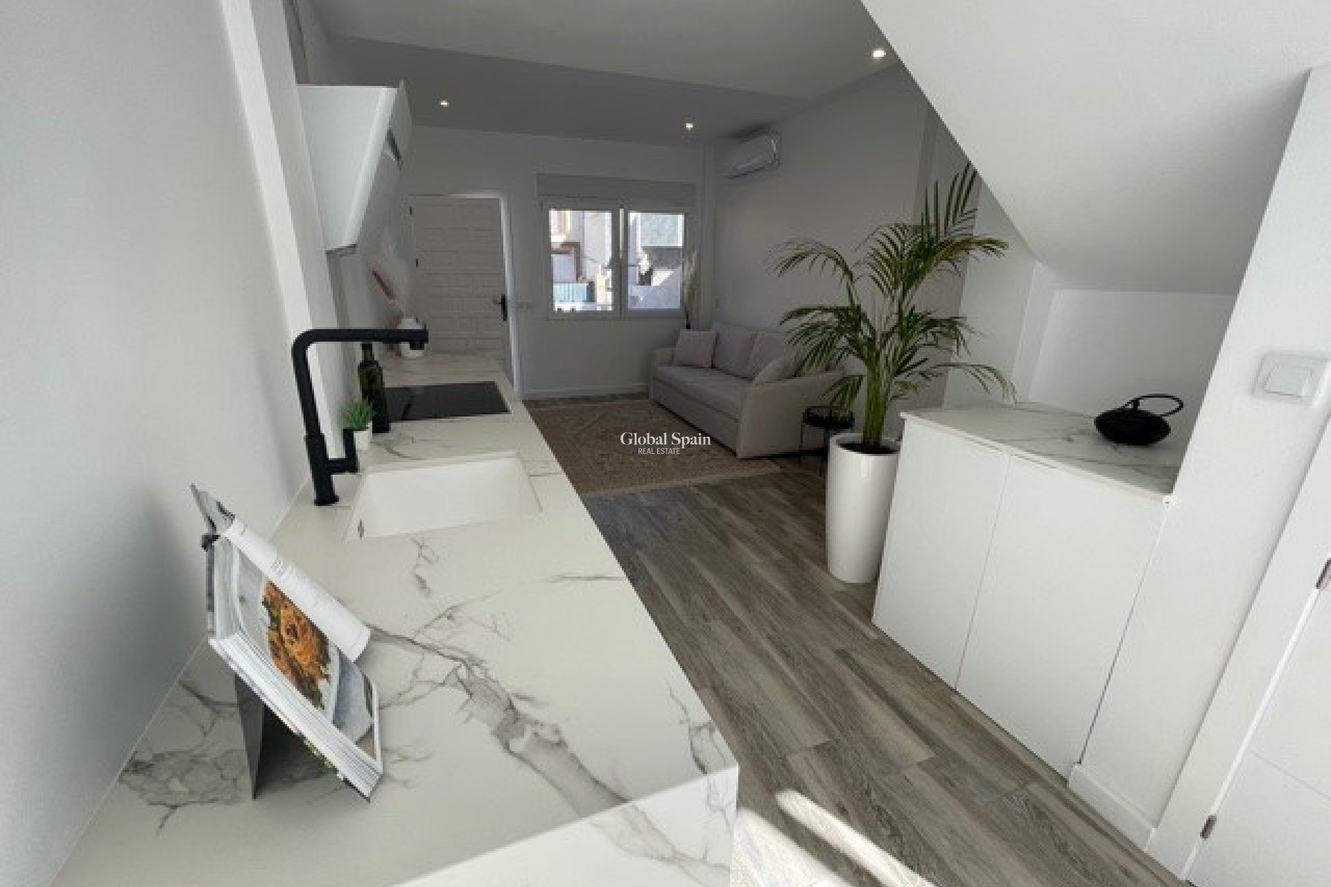 Revente - APPARTEMENT -
PILAR DE LA HORADADA - La Torre de la Horadada