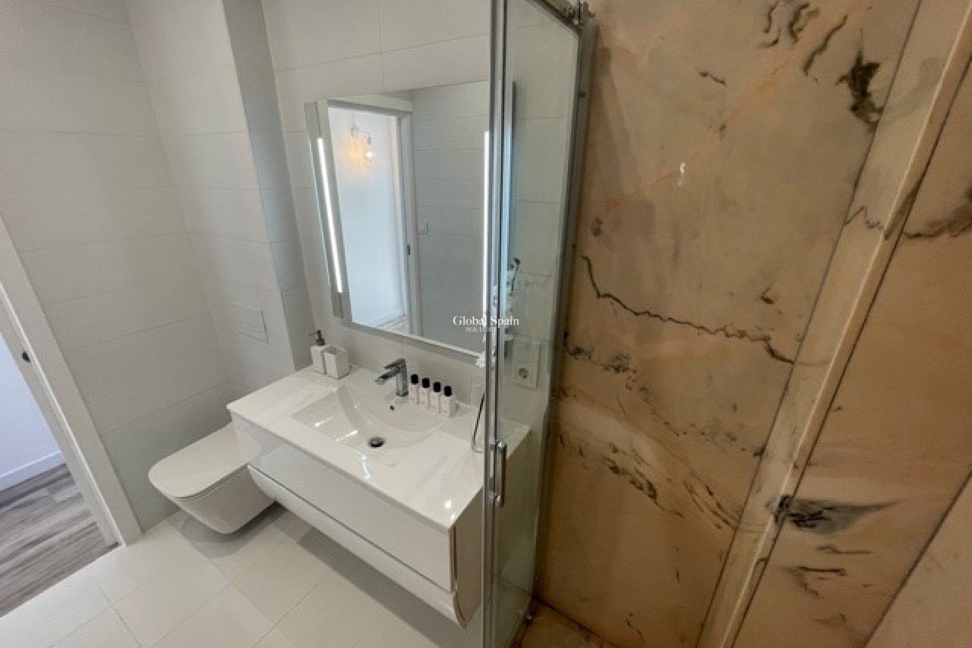 Revente - APPARTEMENT -
PILAR DE LA HORADADA - La Torre de la Horadada