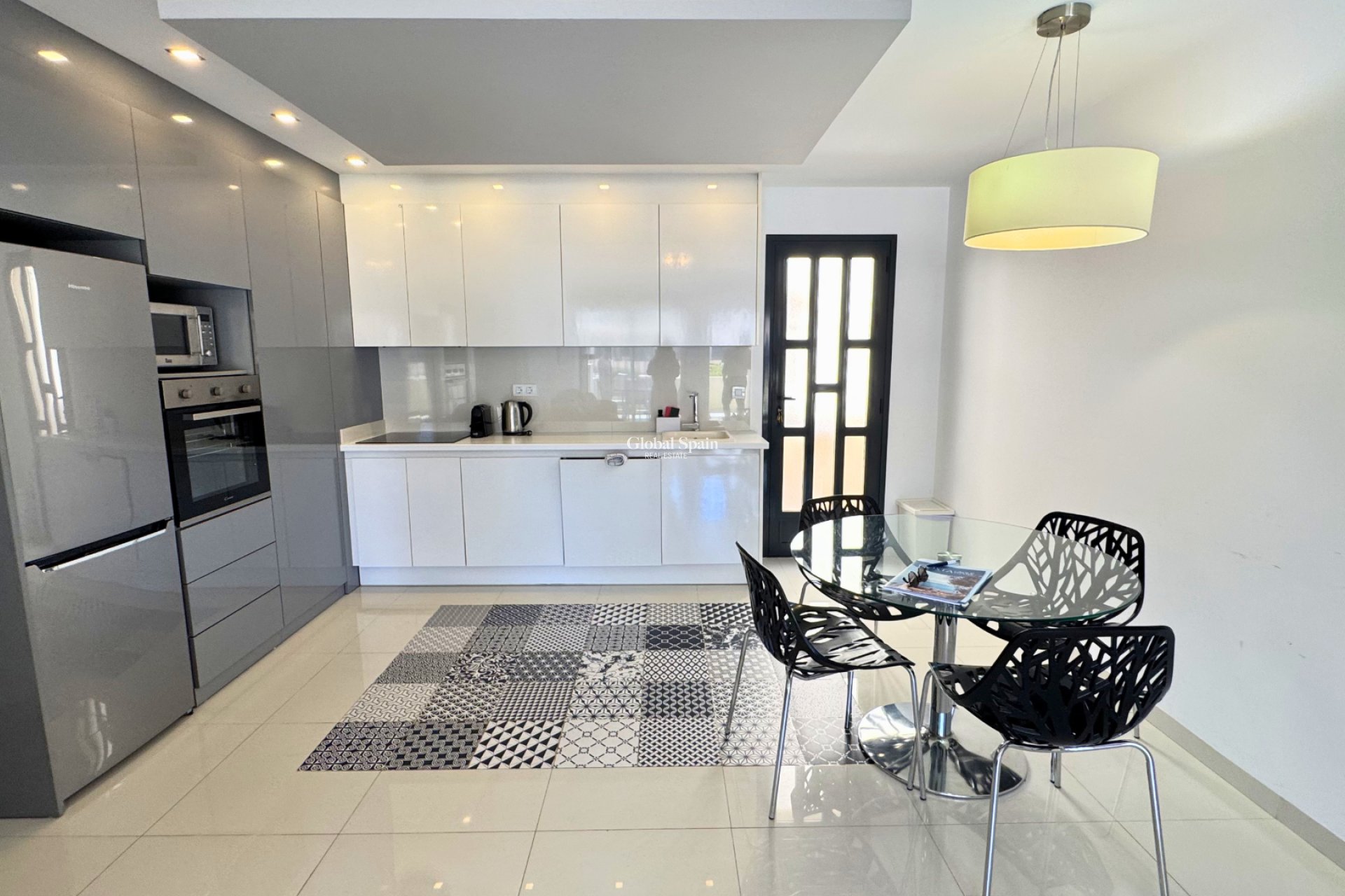 Revente - APPARTEMENT -
PILAR DE LA HORADADA - La Torre De La Horadada