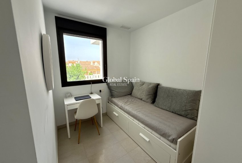 Revente - Appartement -
PILAR DE LA HORADADA - MIL PALMERAS 