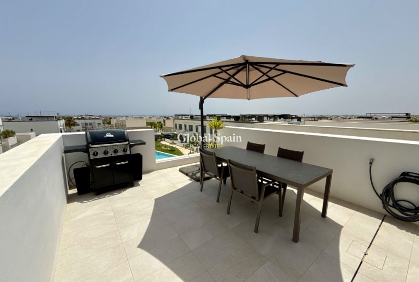 Revente - Appartement -
PILAR DE LA HORADADA - MIL PALMERAS 