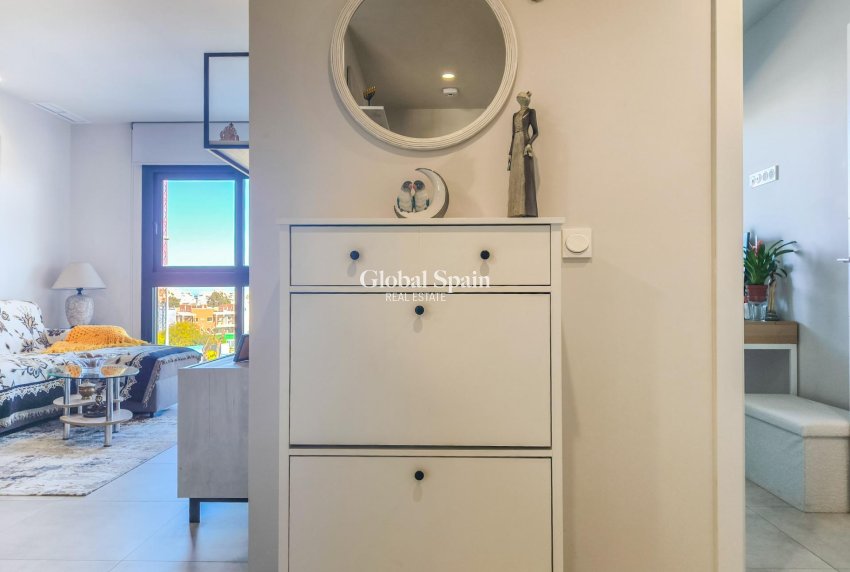 Revente - APPARTEMENT -
PILAR DE LA HORADADA - MIL PALMERAS 