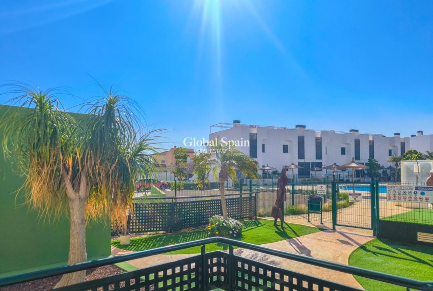 Revente - APPARTEMENT -
PILAR DE LA HORADADA - MIL PALMERAS 