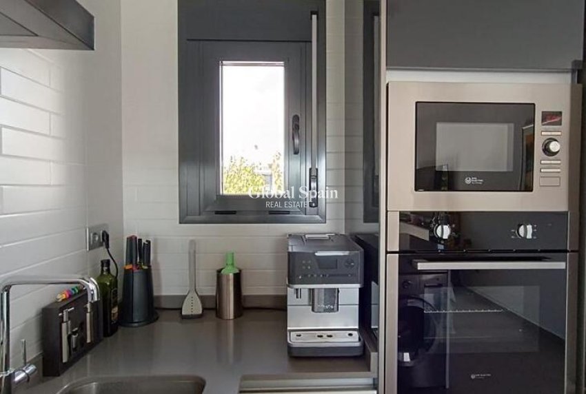 Revente - APPARTEMENT -
PILAR DE LA HORADADA - Pilar de la Horadada