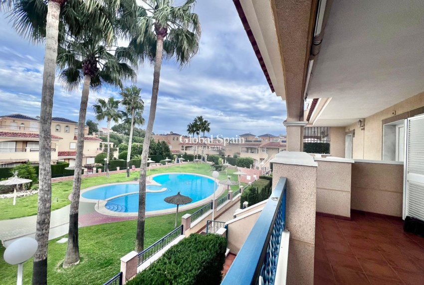 Revente - APPARTEMENT -
PILAR DE LA HORADADA - RioMar