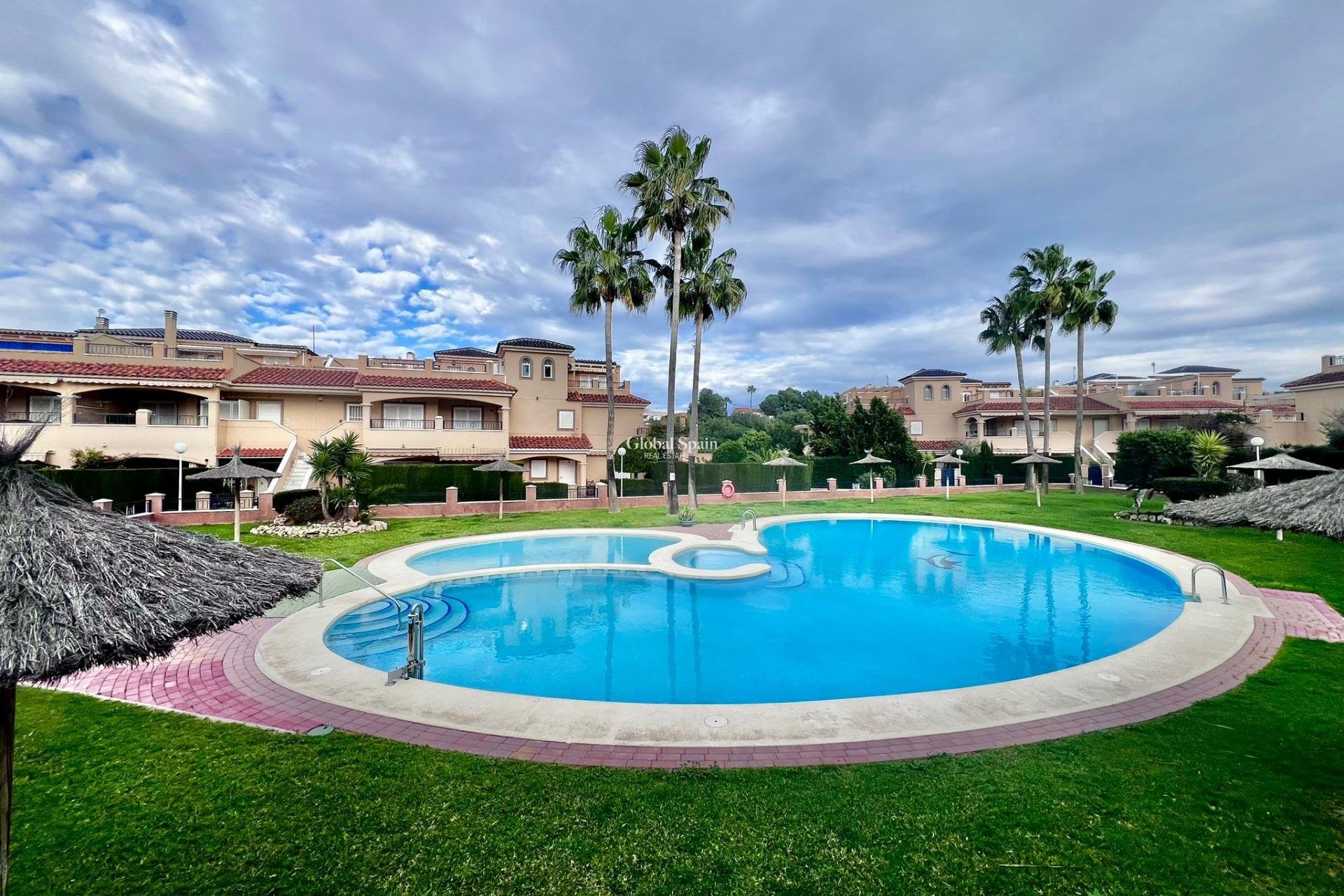 Revente - APPARTEMENT -
PILAR DE LA HORADADA - RioMar