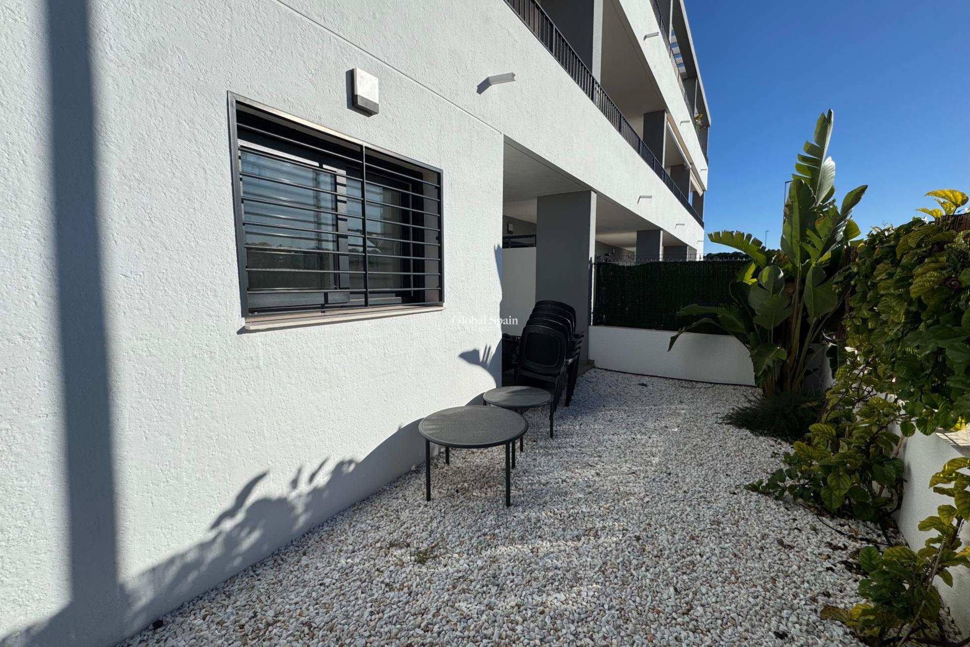 Revente - APPARTEMENT -
PILAR DE LA HORADADA - RioMar