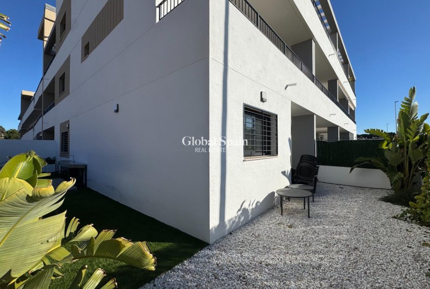 Revente - APPARTEMENT -
PILAR DE LA HORADADA - RioMar