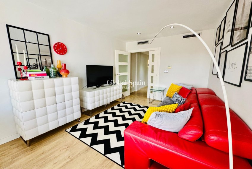 Revente - APPARTEMENT -
PILAR DE LA HORADADA - Zona Pueblo