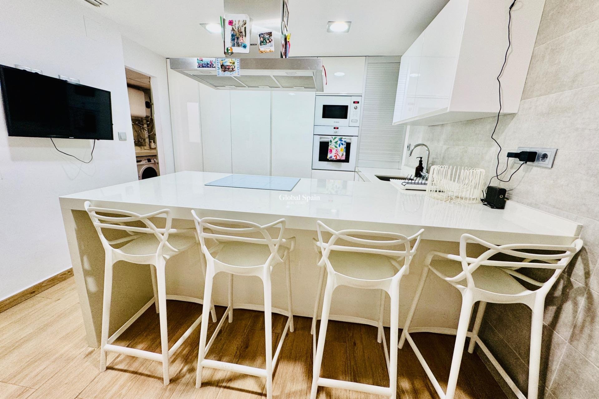 Revente - APPARTEMENT -
PILAR DE LA HORADADA - Zona Pueblo