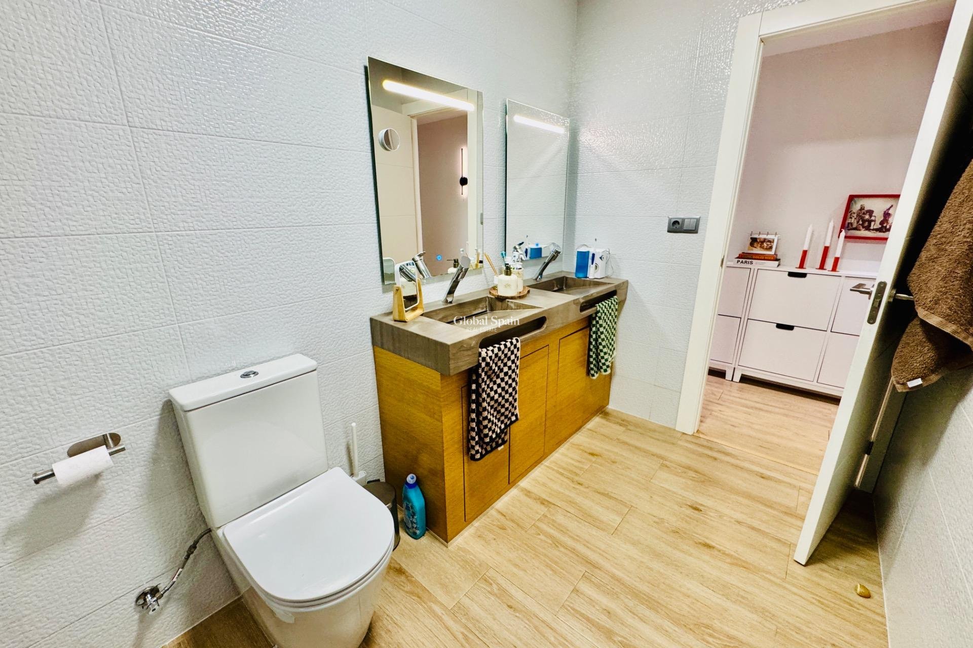 Revente - APPARTEMENT -
PILAR DE LA HORADADA - Zona Pueblo