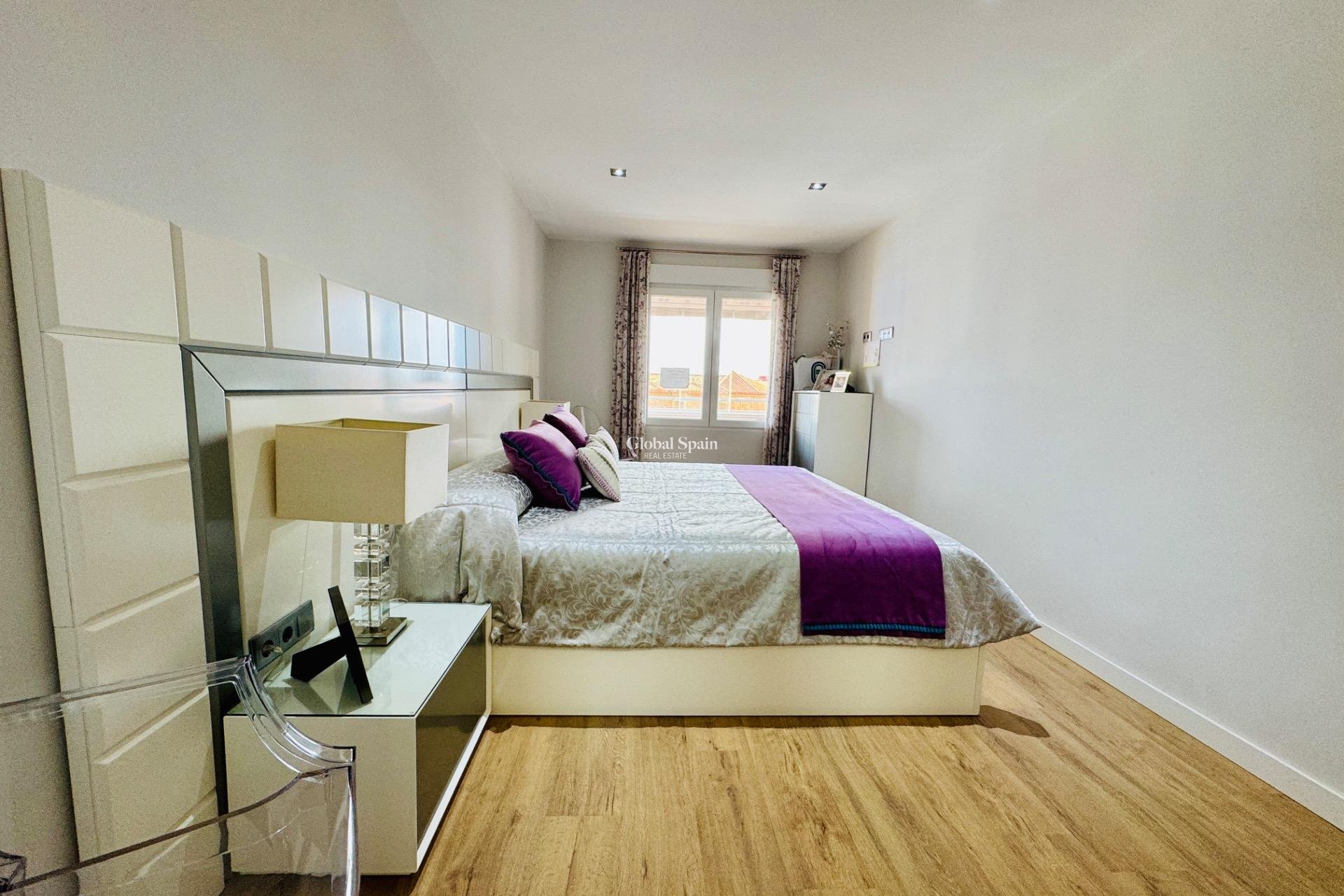 Revente - APPARTEMENT -
PILAR DE LA HORADADA - Zona Pueblo