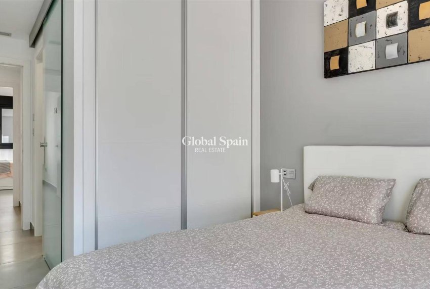 Revente - APPARTEMENT -
PILAR DE LA HORADADA - Zona Pueblo