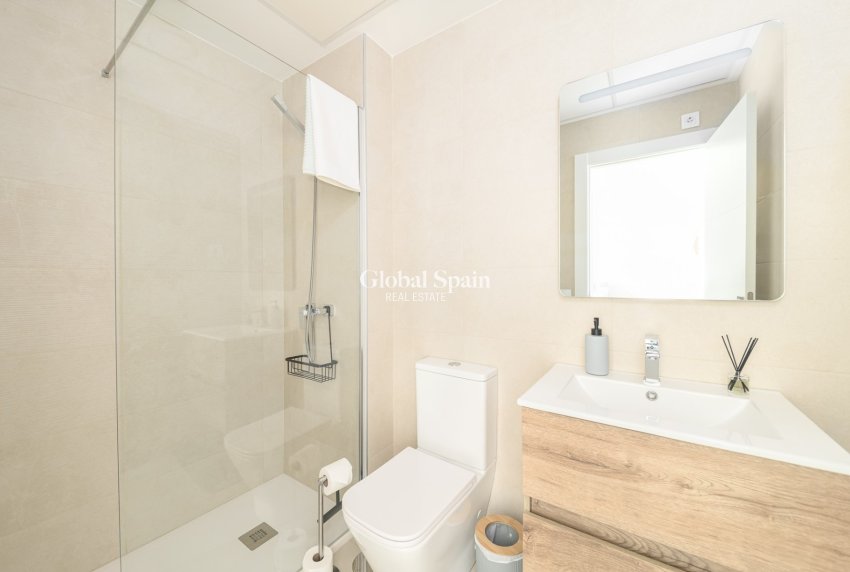 Revente - APPARTEMENT -
PILAR DE LA HORADADA