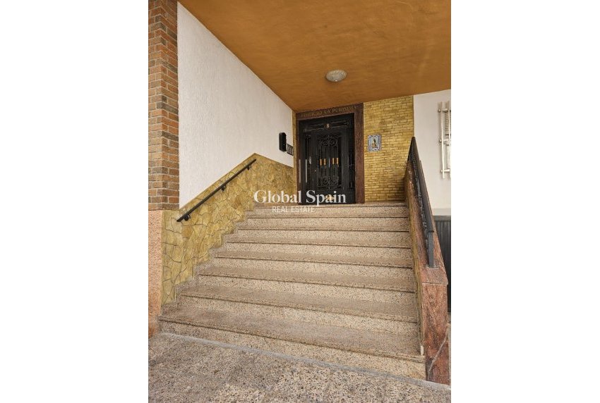 Revente - APPARTEMENT -
PLAYA DEL CURA  - Torrevieja