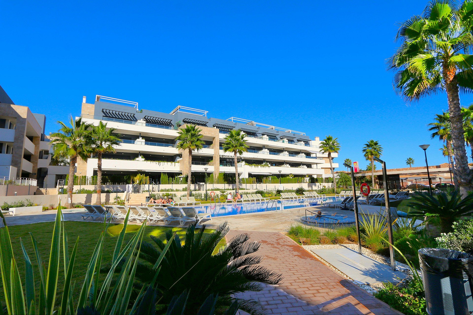 Revente - APPARTEMENT -
PLAYA FLAMENCA - Costa Blanca