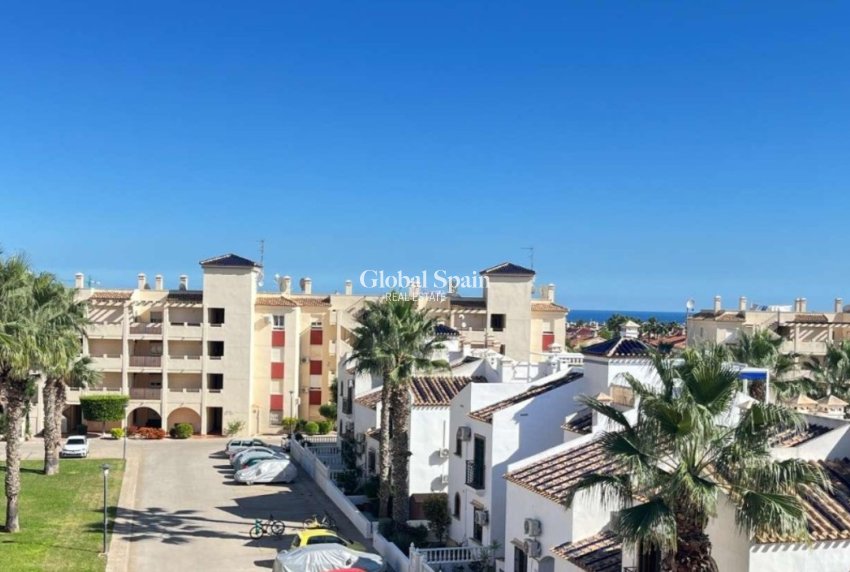 Revente - APPARTEMENT -
PLAYA FLAMENCA - Costa Blanca