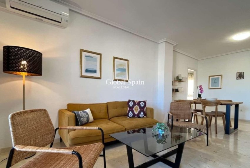 Revente - APPARTEMENT -
PLAYA FLAMENCA - Costa Blanca