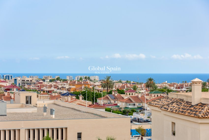 Revente - APPARTEMENT -
PLAYA FLAMENCA - Costa Blanca