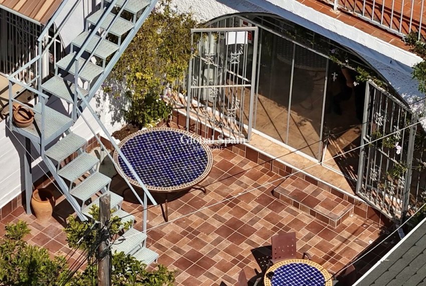 Revente - APPARTEMENT -
PLAYA FLAMENCA - Costa Blanca