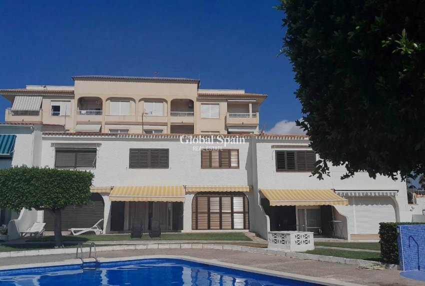 Revente - APPARTEMENT -
PLAYA FLAMENCA - Costa Blanca