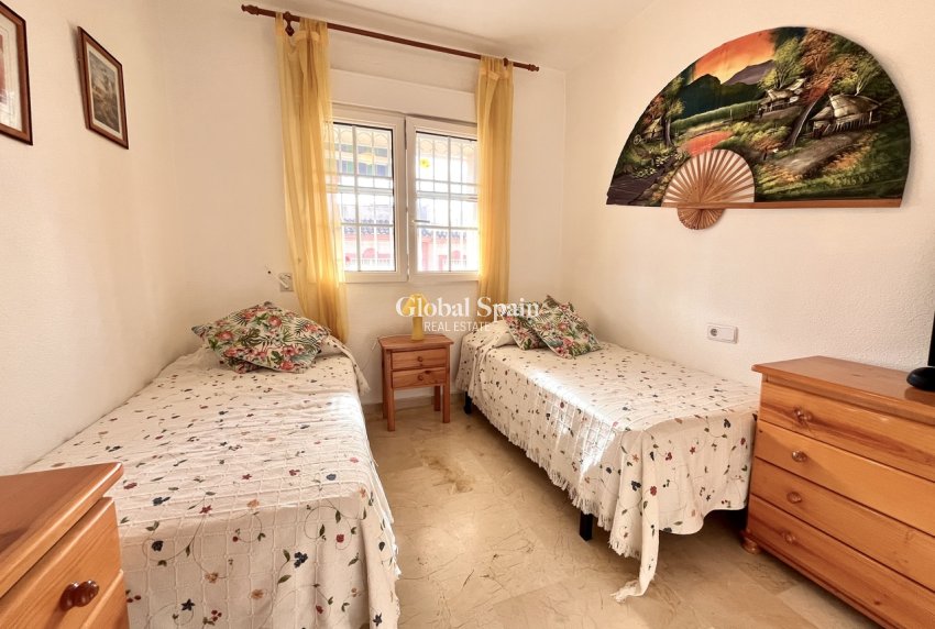 Revente - APPARTEMENT -
PLAYA FLAMENCA - Costa Blanca