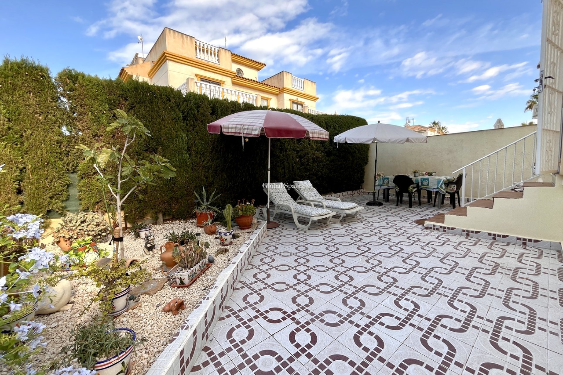 Revente - APPARTEMENT -
PLAYA FLAMENCA - Costa Blanca