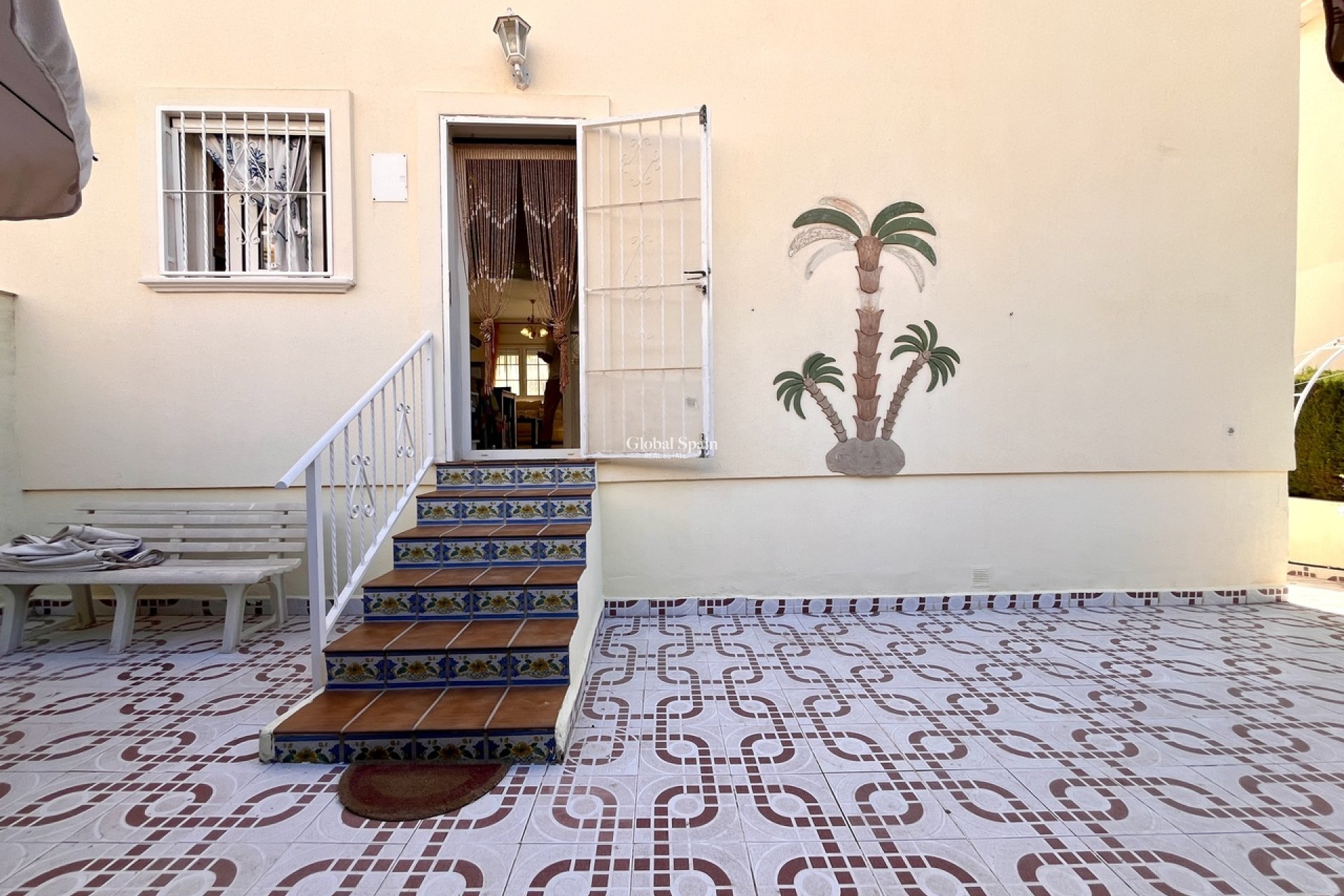 Revente - APPARTEMENT -
PLAYA FLAMENCA - Costa Blanca
