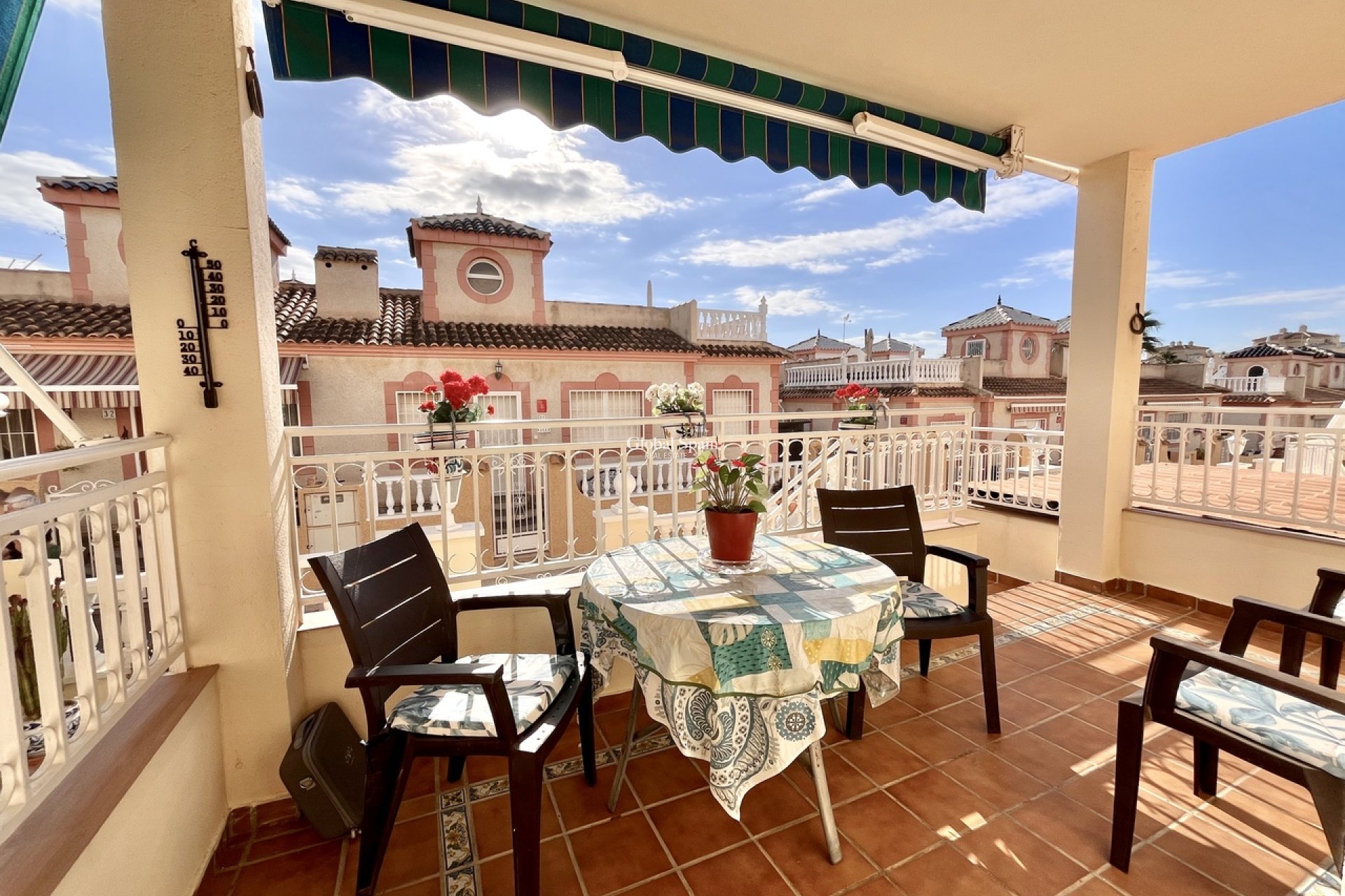Revente - APPARTEMENT -
PLAYA FLAMENCA - Costa Blanca