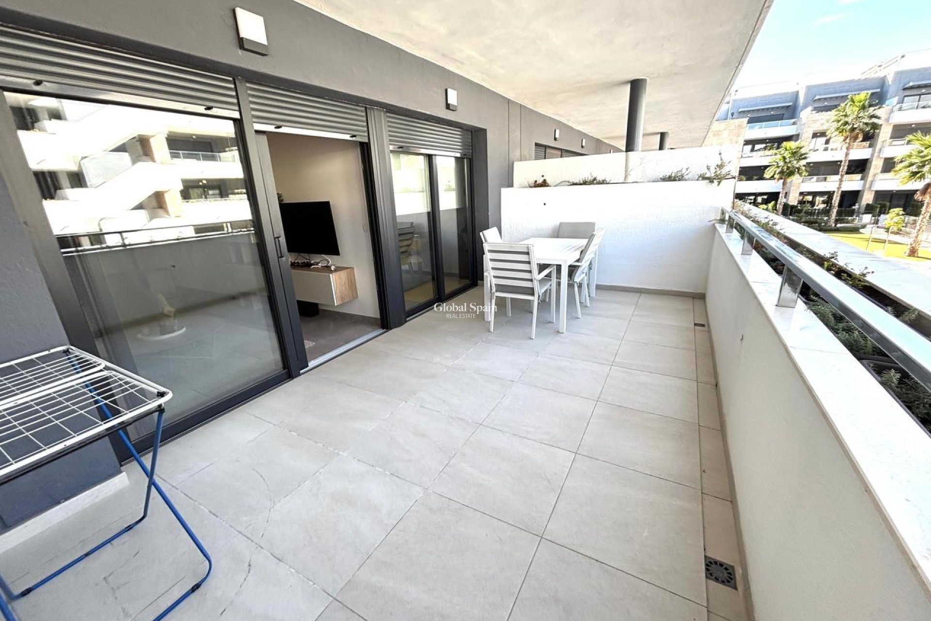 Revente - APPARTEMENT -
PLAYA FLAMENCA - Costa Blanca