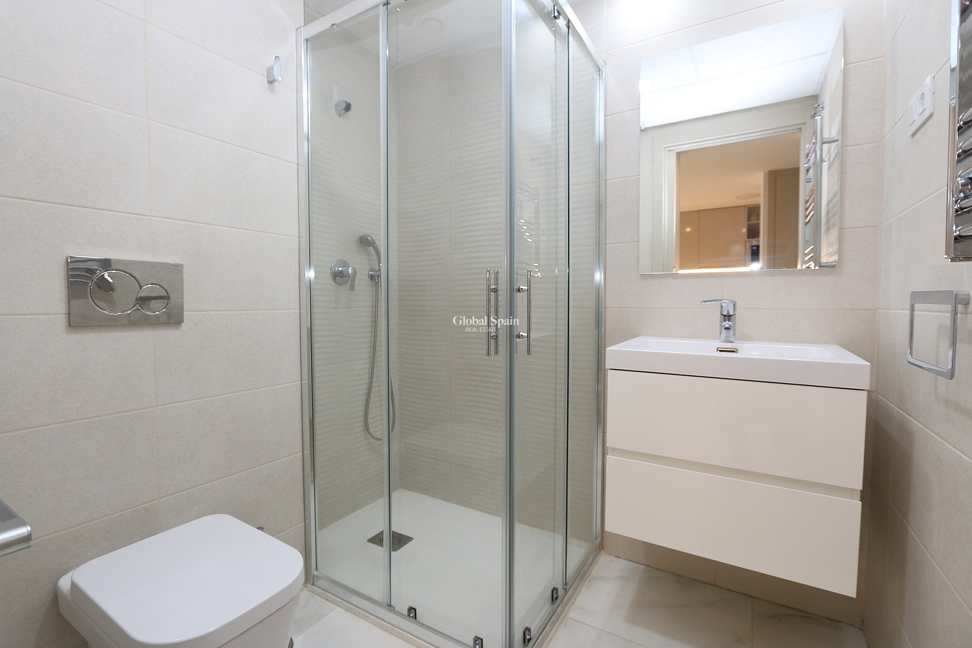 Revente - APPARTEMENT -
PLAYA FLAMENCA - Costa Blanca