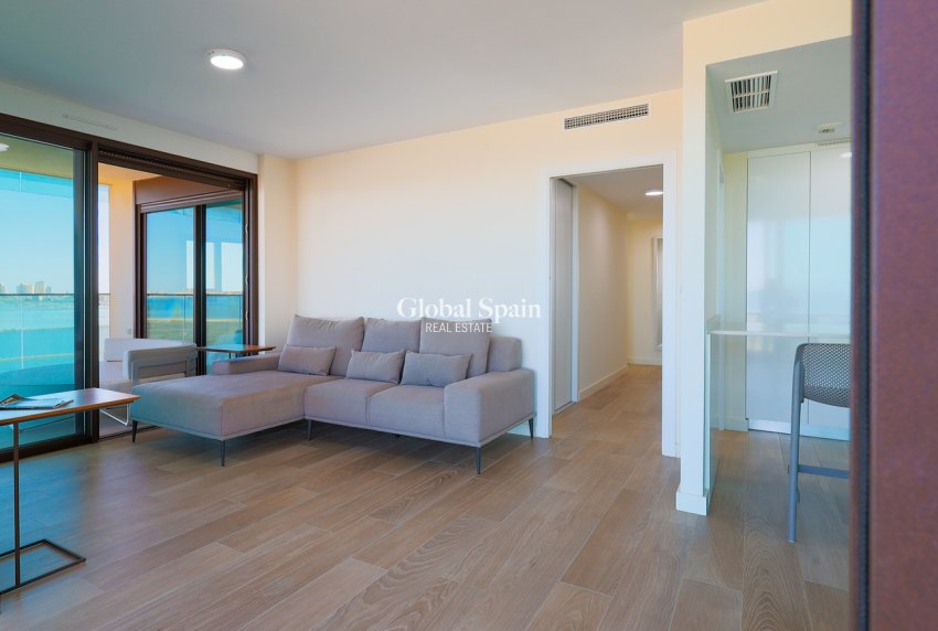 Revente - APPARTEMENT -
PLAYA HONDA - Costa Calida