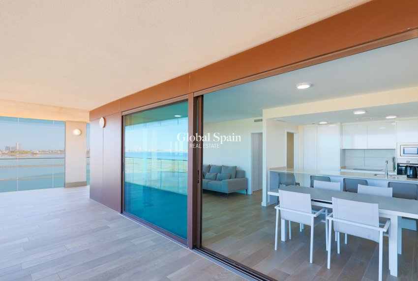 Revente - APPARTEMENT -
PLAYA HONDA - Costa Calida