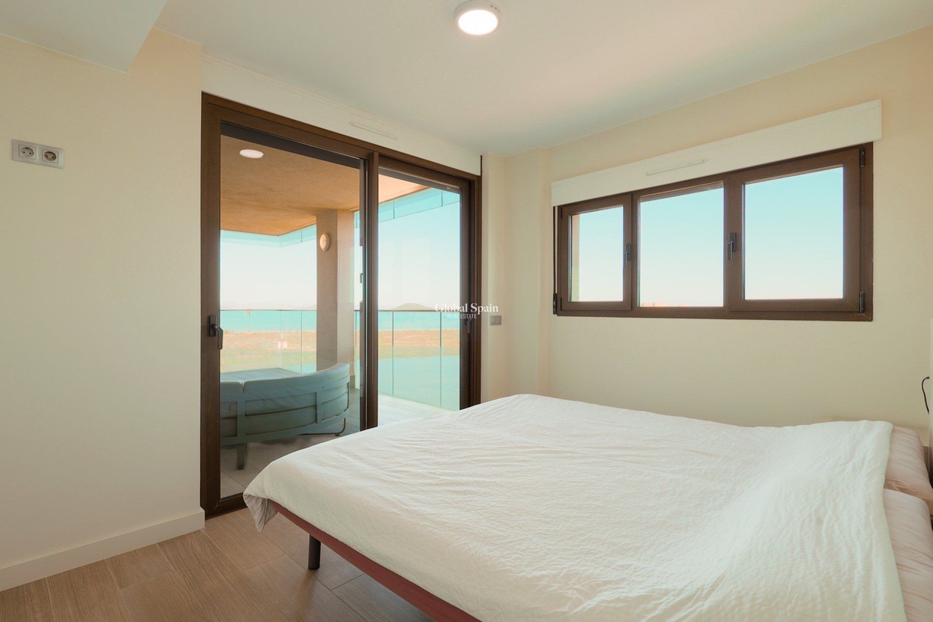 Revente - APPARTEMENT -
PLAYA HONDA - Costa Calida